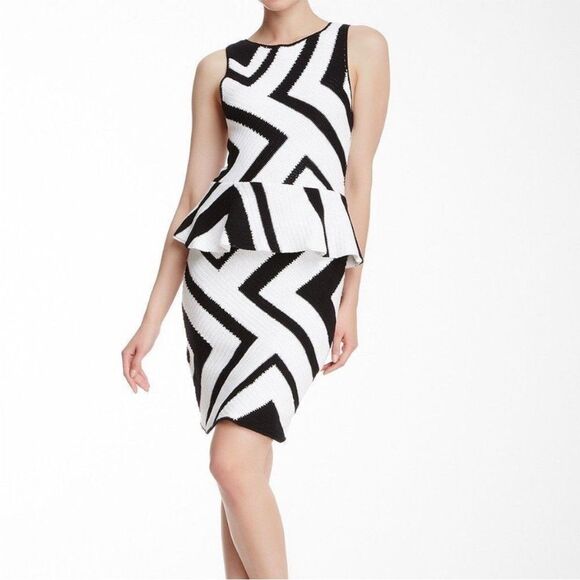 Alice + Olivia Monaco Crochet Pleated Peplum Dress Black and White Size XS NWT - Picture 5 of 13